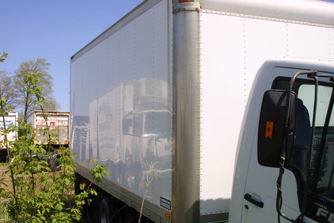 We have used 18 ft. Commercial Babcock dry freight truck bodies in a number of cargo configurations that can accommodate virtually any need. 