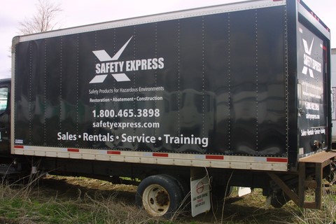 If you're in the market for a used dry freight truck body for your delivery truck our used Commercial Babcock dry freight truck bodies are just what you need